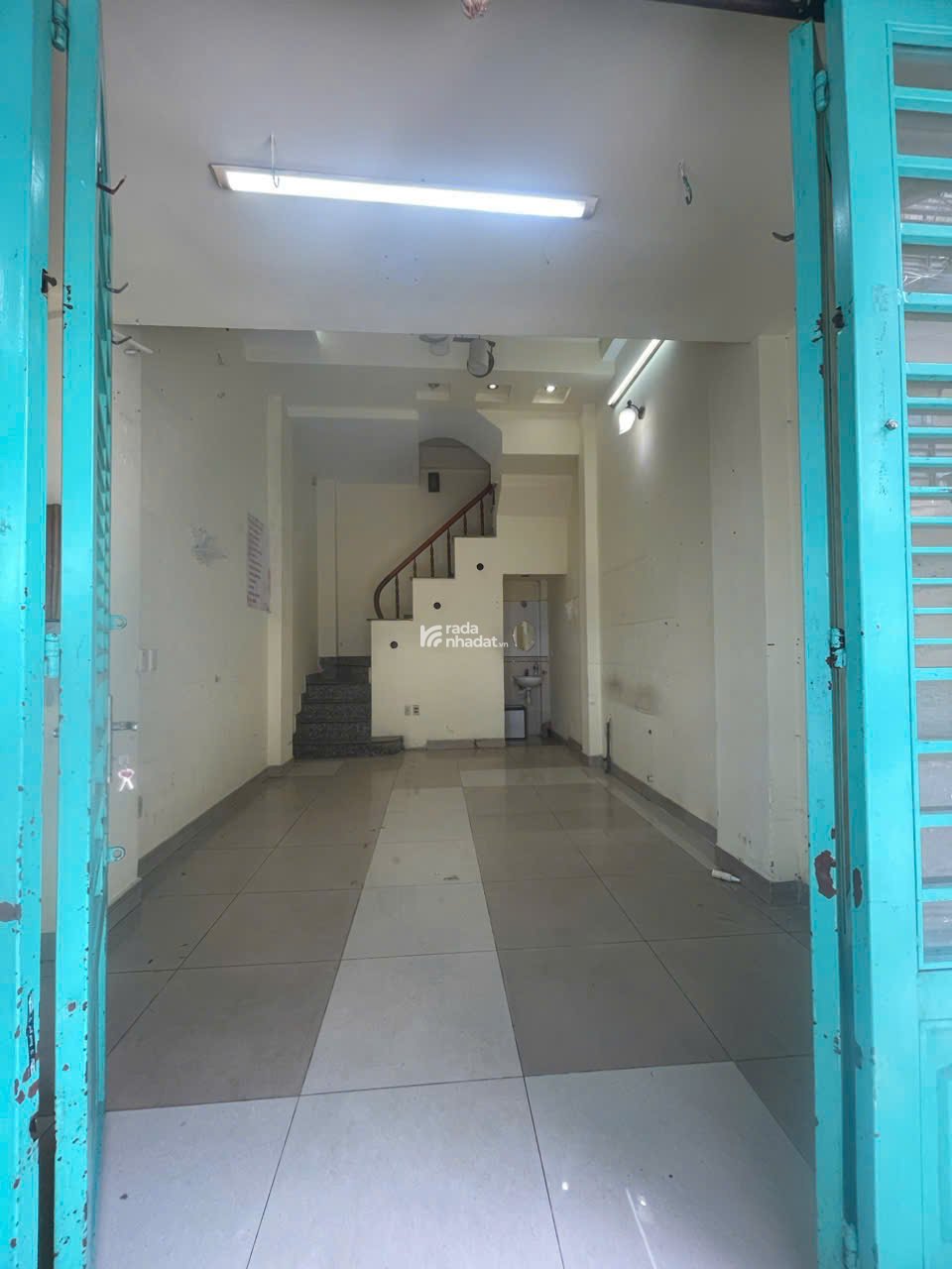 BÁN NHÀ THÀNH THÁI, QUẬN 10, HXH, NHỈNH 6 TỶ