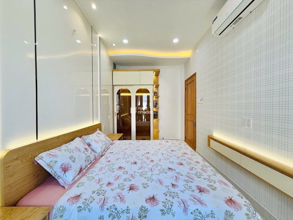 Khu cao tầng Gò Vấp - 42m2 - 4 Tầng BTCT - HXH - Ngang 5 - Ko LG , Ko QH - Chỉ 6.688 Tỷ