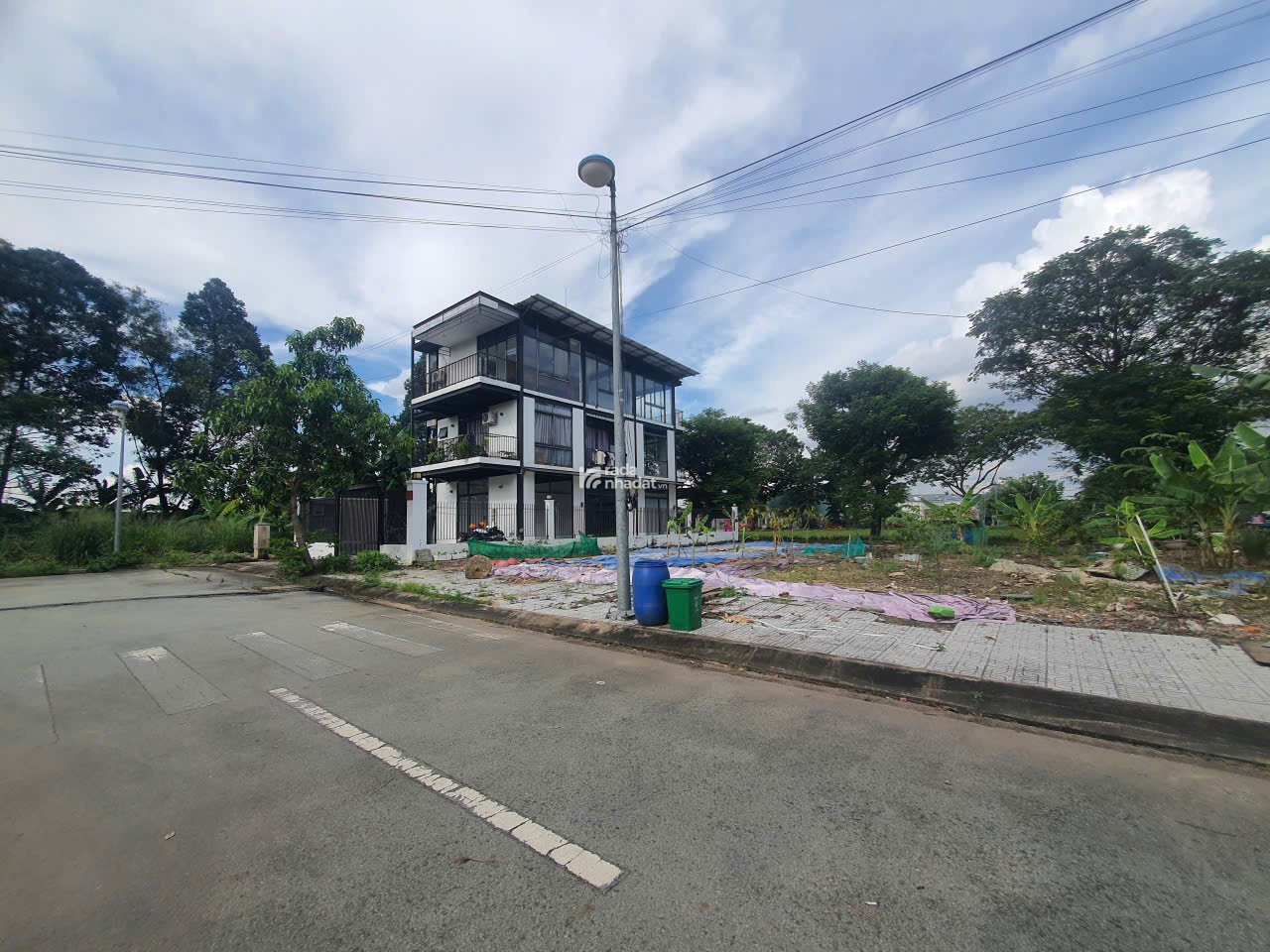 Nền biệt thự 220,4m2 ngay góc đường Bưng Ông Thoàn , SHR , liền kề Vinhomes Grand Park