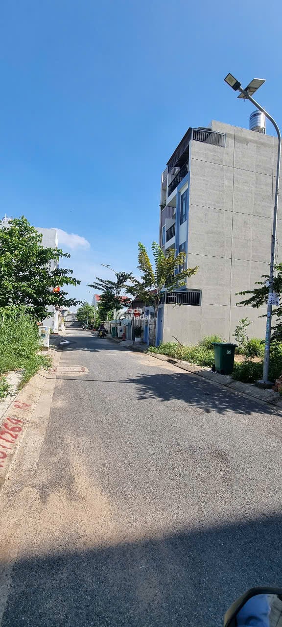 ĐẤT HSXD CAO - NGANG 4.4 X 16M - KHU DÂN CƯ CAO TẦNG, THỦ ĐỨC