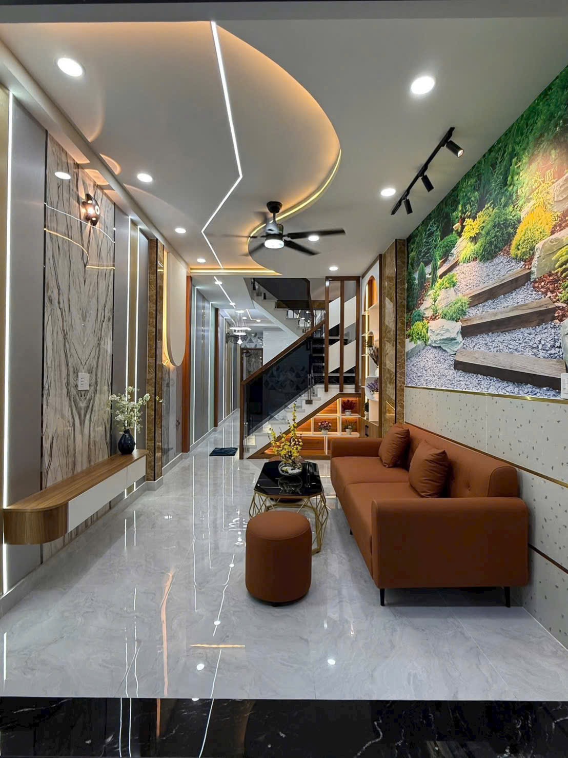 Nhà Mới Ở Ngay Thẳng 1 Trục ra mặt tiền - 51m2 - N3,1x17 - 3 Tầng - 4Pn - 5Wc - Chỉ 5,6 Tỷ