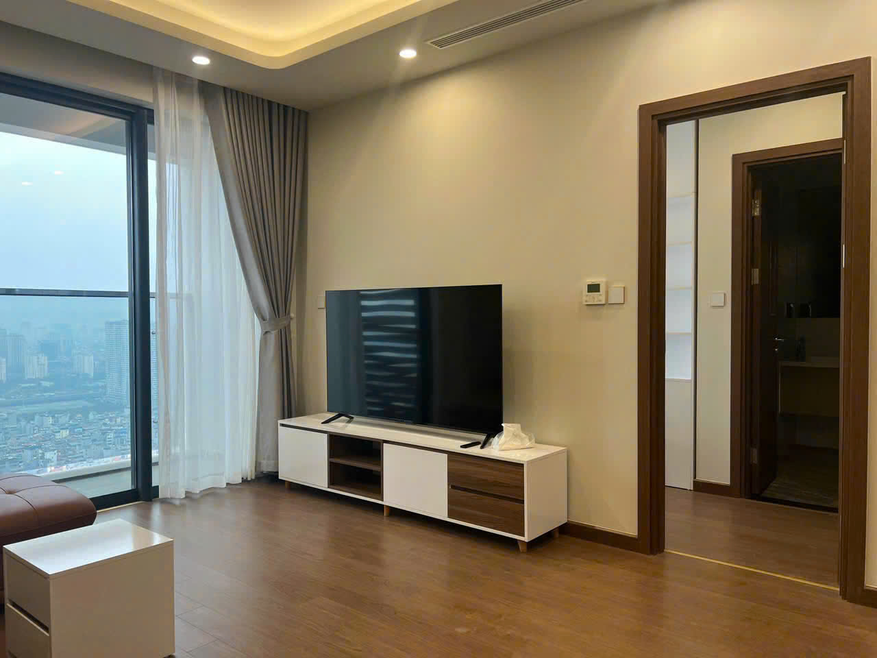 Bán căn hộ 2PN 88m2 chung cư The Matrix One, full nội thất, sẵn sổ hồng