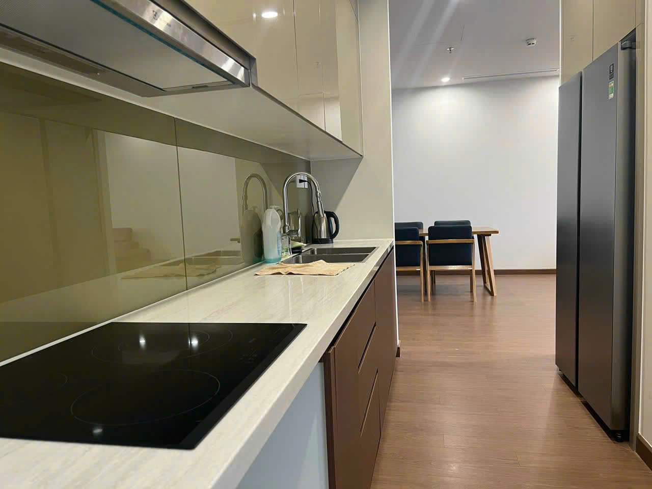 Bán căn hộ 2PN 88m2 chung cư The Matrix One, full nội thất, sẵn sổ hồng
