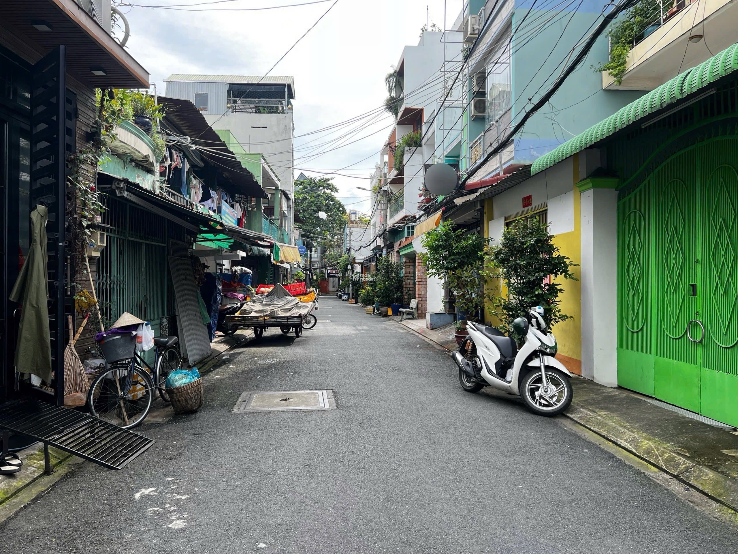 Hẻm xe hơi 8m Thạch Lam - 80M2 - Giá Ngon