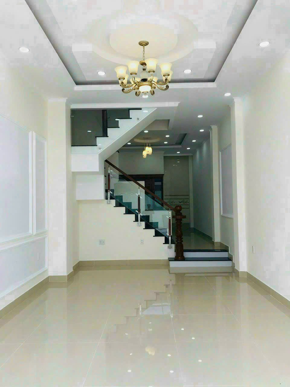 Cho thuê nhà phố KDC Lộc Vừng , hẻm 535 Quốc lộ 13 gần sát bên Vạn Phúc City. giá 18 triệu / tháng.