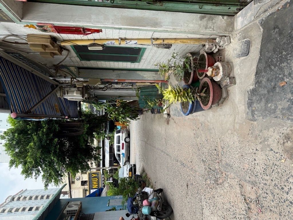 Mặt tiền KD-Hiền Vương-Nhà 2 tầng 137m2-giá 8.8 tỷ