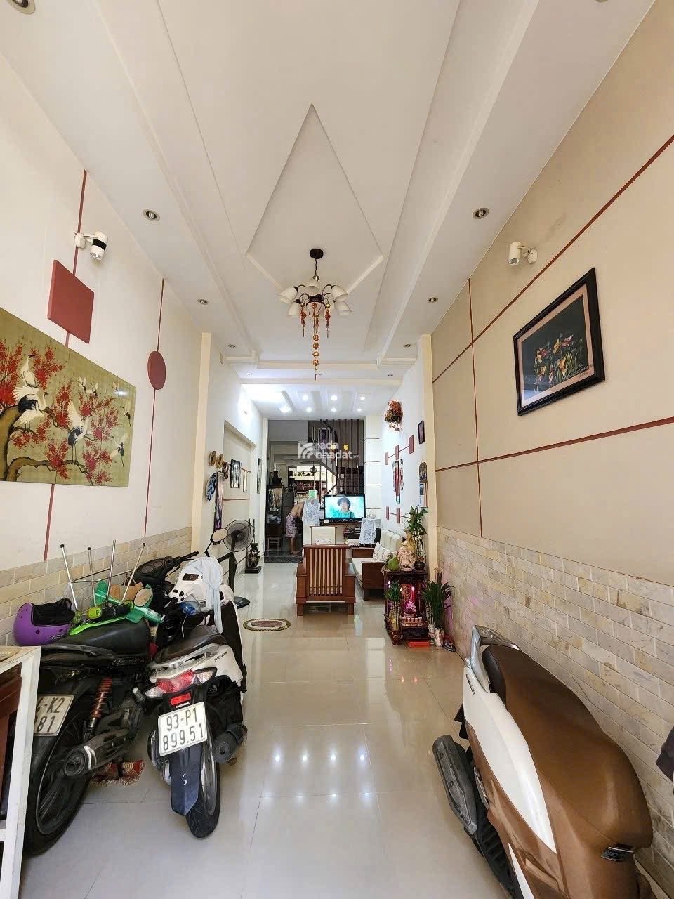 NHÀ HẺM  PHƯỜNG 4 PHẠM THẾ HIỂN