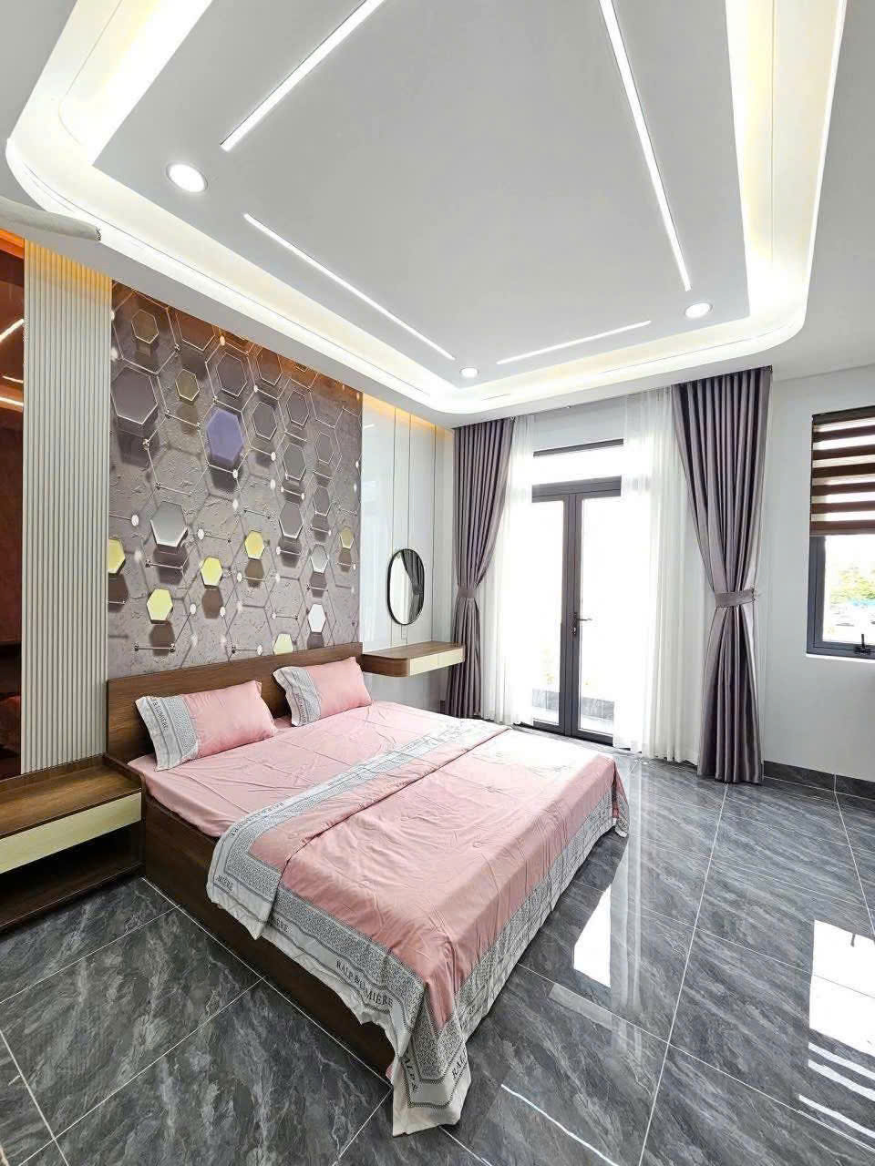 Bán Nhà 03 Tầng khu dân cư ICON CENTRAL Dĩ An-Bình Dương
