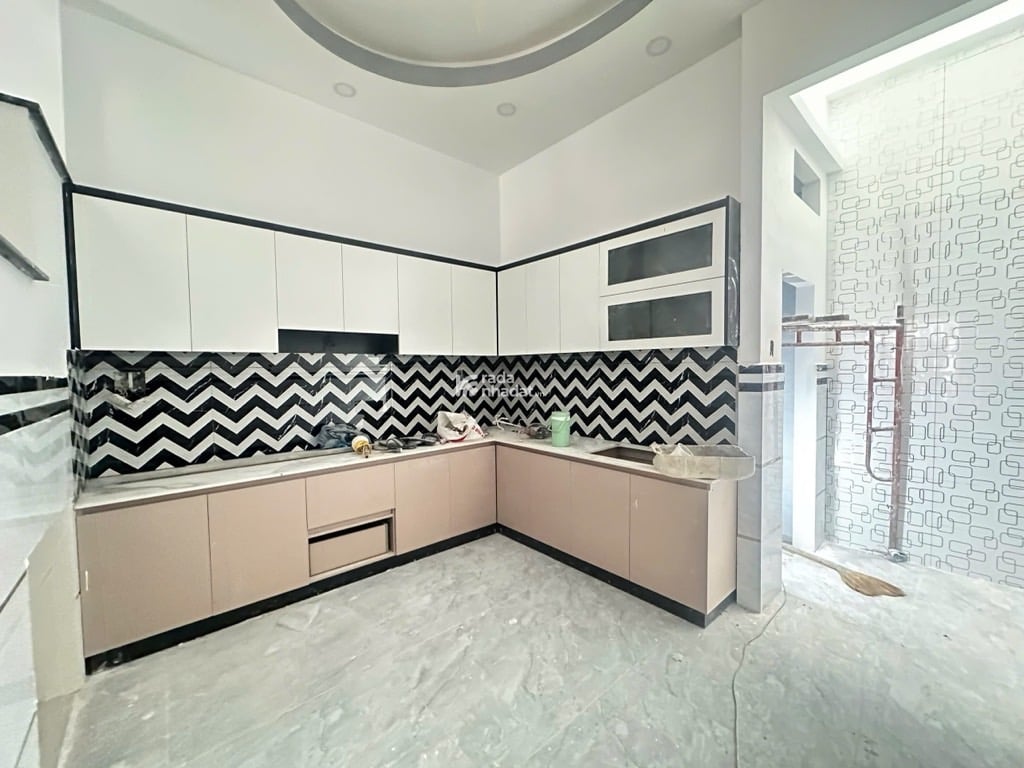 LÊ VĂN QUỚI - NGAY NGÃ TƯ 4 XÃ - 3 TẦNG - 52M2 - GIÁ CHỈ 5 TỶ 970