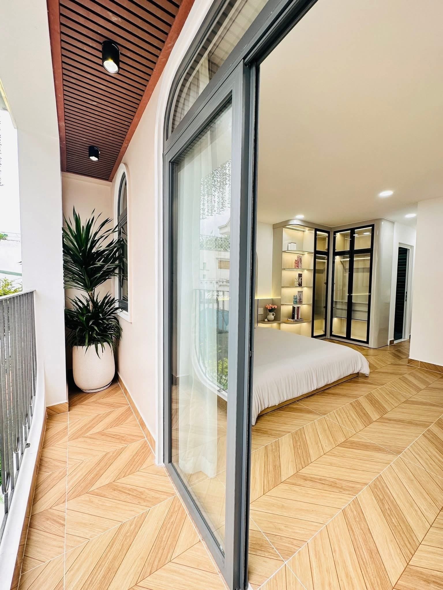 BÁN NHÀ 4 TẦNG MỚI XÂY - 4.5x9 - FULL NỘI THẤT - ĐƯỜNG PHAN HUY ÍCH - CHỈ 5.98 TỶ TL