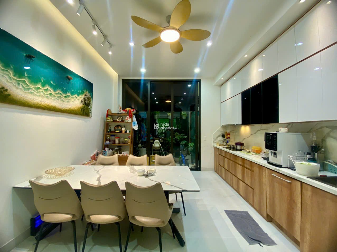 Siêu phẩm Tân Phú, Nhà 74m2, 4 tầng, để ô tô trong nhà, Giá 8.8 tỷ TL