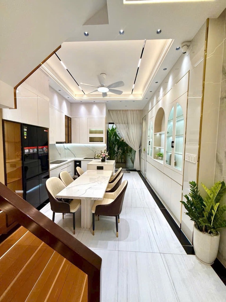 PHẠM ĐĂNG GIẢNG -BÌNH HƯNG HÒA- BÌNH TÂN - 4X15M - 4 TẦNG - HẺM 6M -  7.6 TỶ.