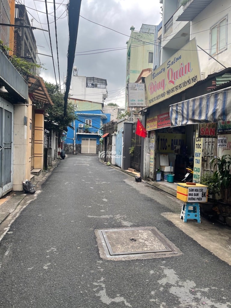 NGAY KHÁCH SẠN ĐÊ NHẤT, LÊ BÌNH, TÂN BÌNH, 25M2 TIỆN XÂY. GIẢM 350TR CHỈ 5.35T TL