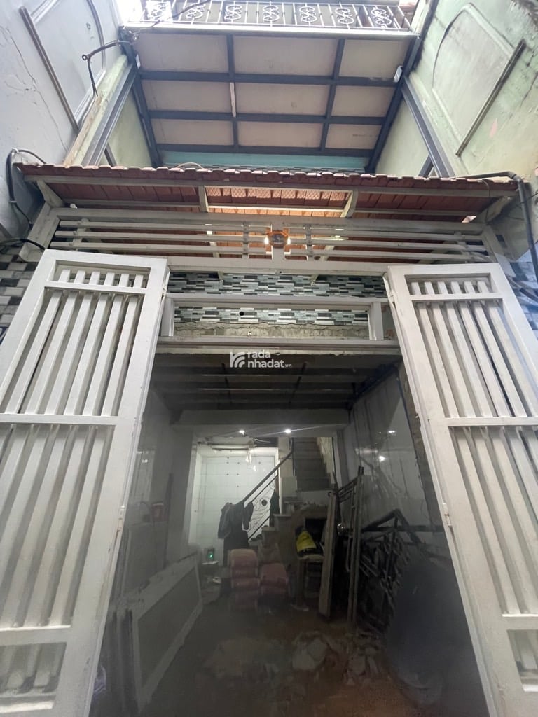 NGAY KHÁCH SẠN ĐÊ NHẤT, LÊ BÌNH, TÂN BÌNH, 25M2 TIỆN XÂY. GIẢM 350TR CHỈ 5.35T TL