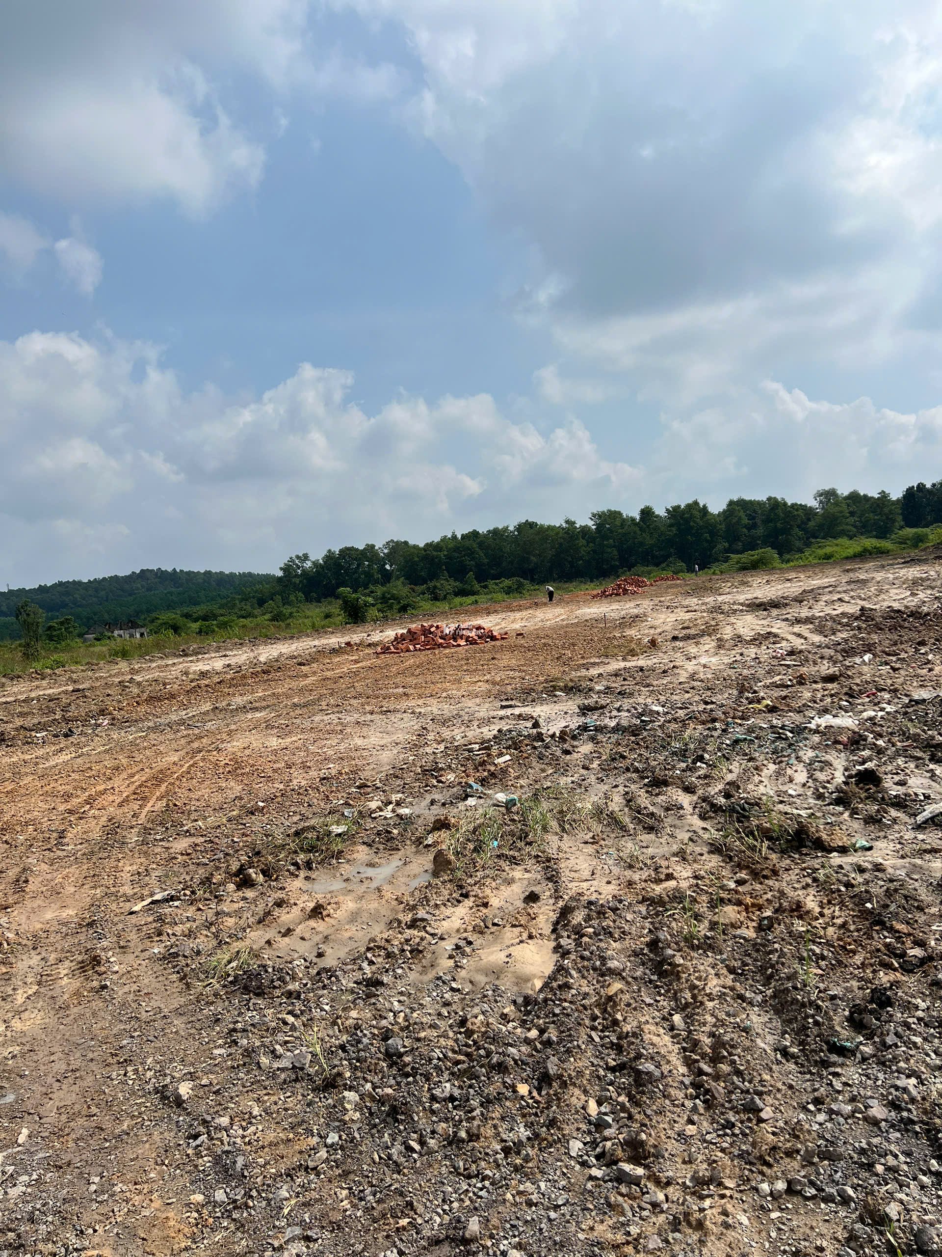  CẦN BÁN NHANH  ĐẤT MẶT TIỀN ĐẸP Sổ hồng riêng  Full thổ cư  Pháp lý sạch 