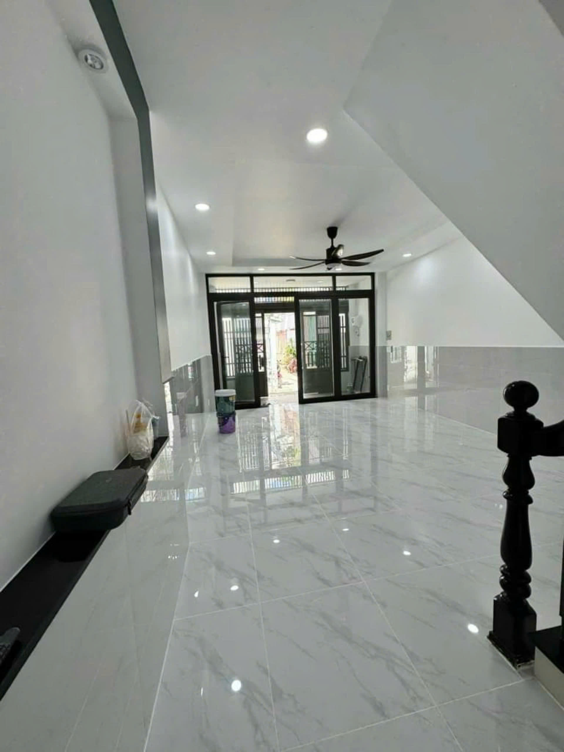 Duy Nhất Căn Nhà Đẹp 2 Tầng, Gần Chợ Phạm Văn Hai, Tân Bình - SHR - 4 Tỷ 270/ 52m2/ Hẻm ô tô