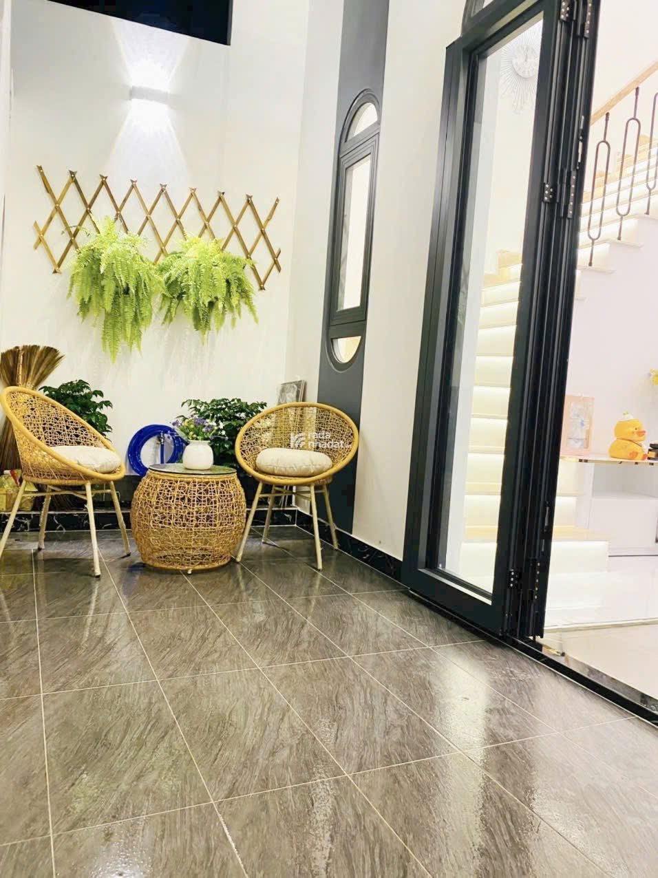 Bất động sản tại số 38 Đặng Nhữ Lâm, Phú Xuân, TPHCM. - Hẻm 3gác thoải mái 