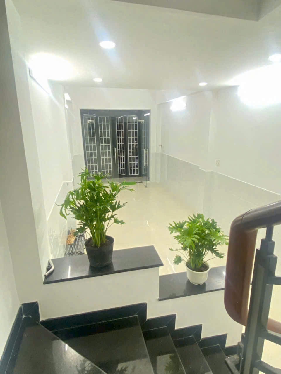 BÁN NHÀ MẶT TIỀN NGUYỄN CHÍ THANH  GẦN 3 THÁNG 2  4.519M 16.9 TỶ