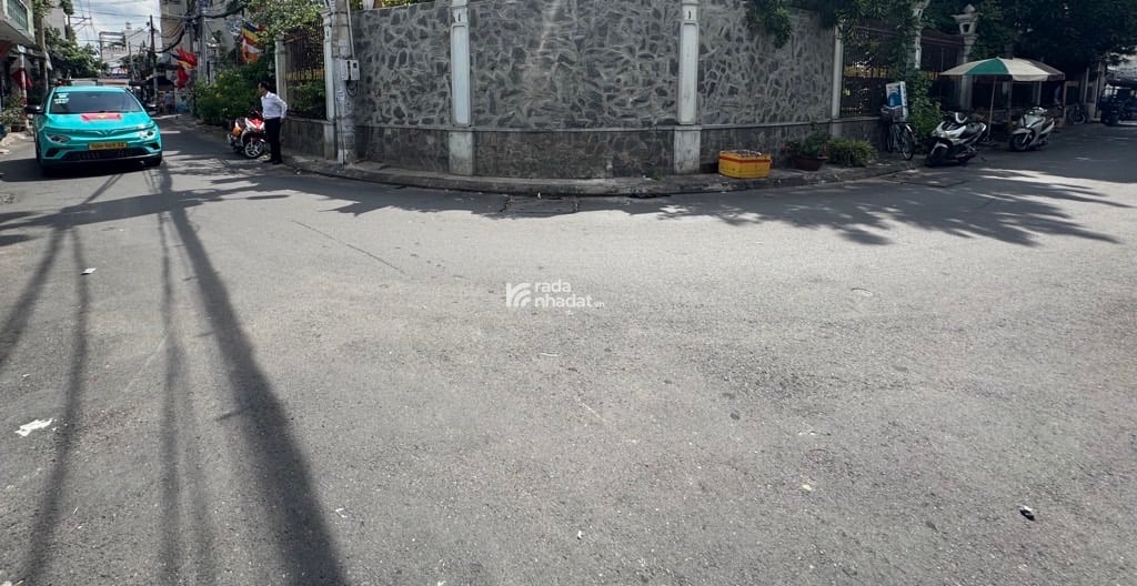 BÁN GẤP NHÀ NGAY CHỢ VẢI PHÚ THỌ HOÀ