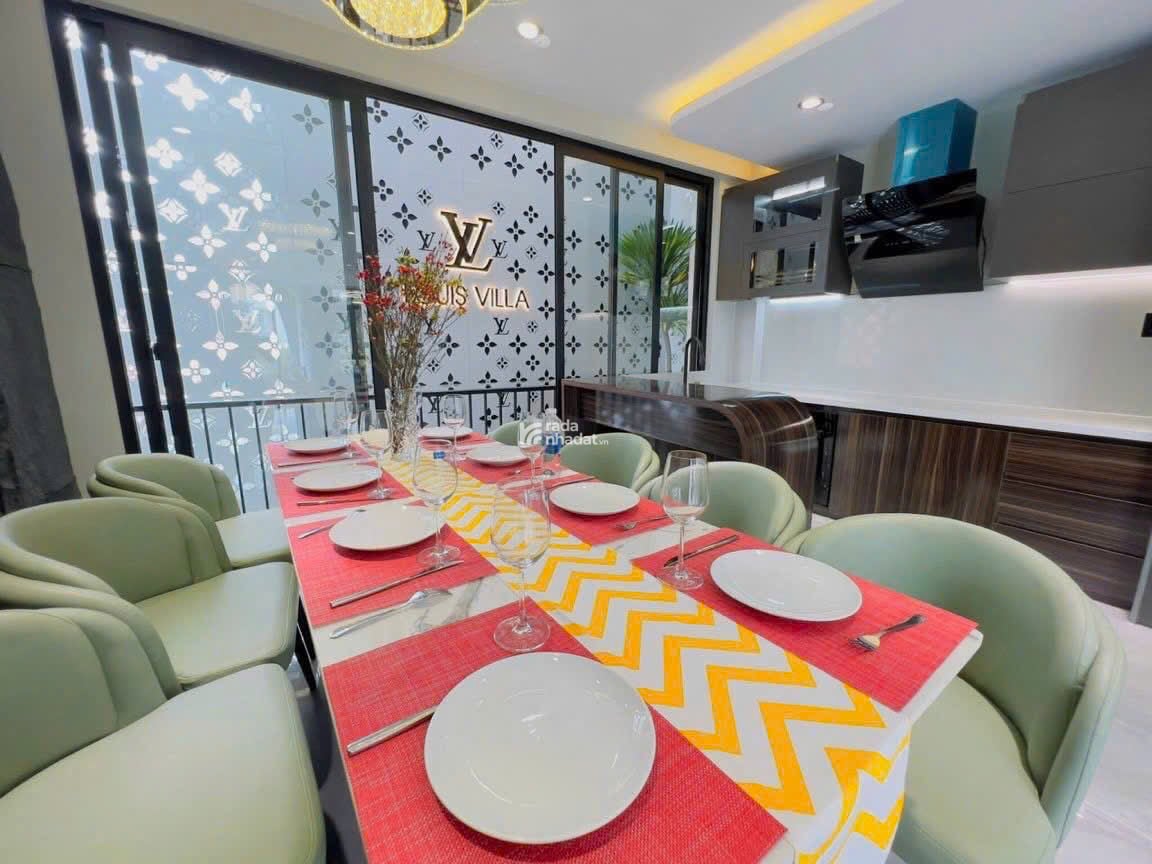 Bán Nhà 2 Mặt Tiền.Gần Lotte Mart Thống Nhất,Gò Vấp. Nội Thất Cao Cấp. 5 Lầu.Thang máy
