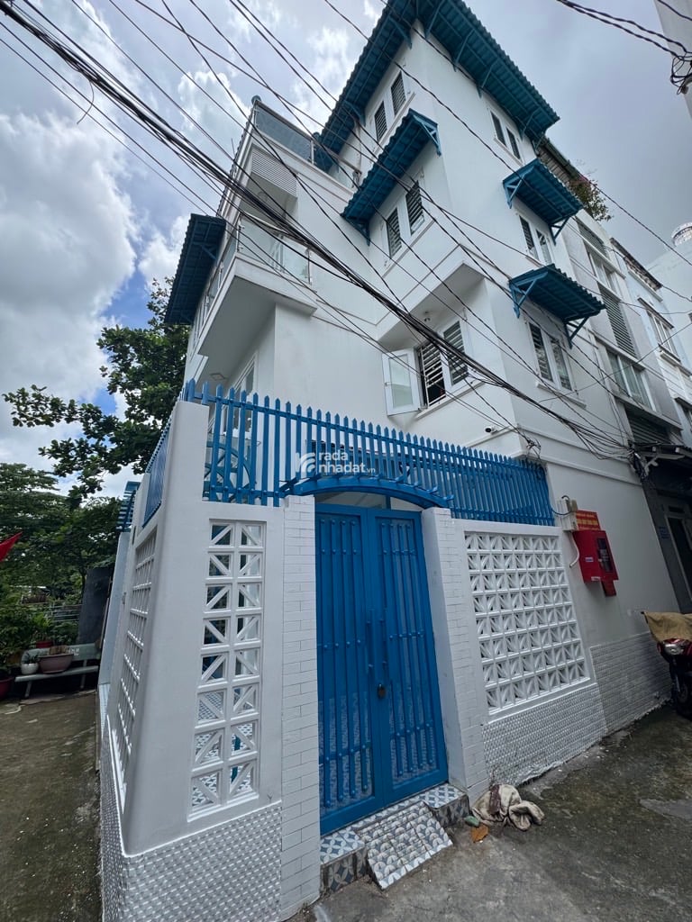 LÔ GÓC VIEW CÔNG VIÊN - NHÀ 4 TẦNG TÂN QUÝ GẦN AEON MALL 