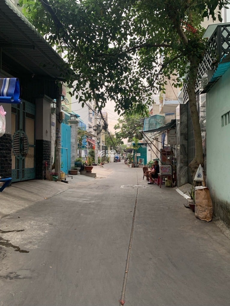 GẦN Q11, HXH LÝ THÁNH TÔNG, TÂN PHÚ, 35M2 HIẾM CÓ. GIẢM 550TR CHỈ CÒN 3.4T TL TỐT