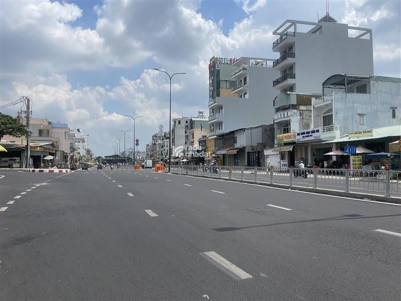 BÁN NHÀ GÒ VẤP, HẺM XE HƠI TRÁNH, DƯƠNG QUẢNG HÀM, 4 TẦNG, 6.4 TỶ TL