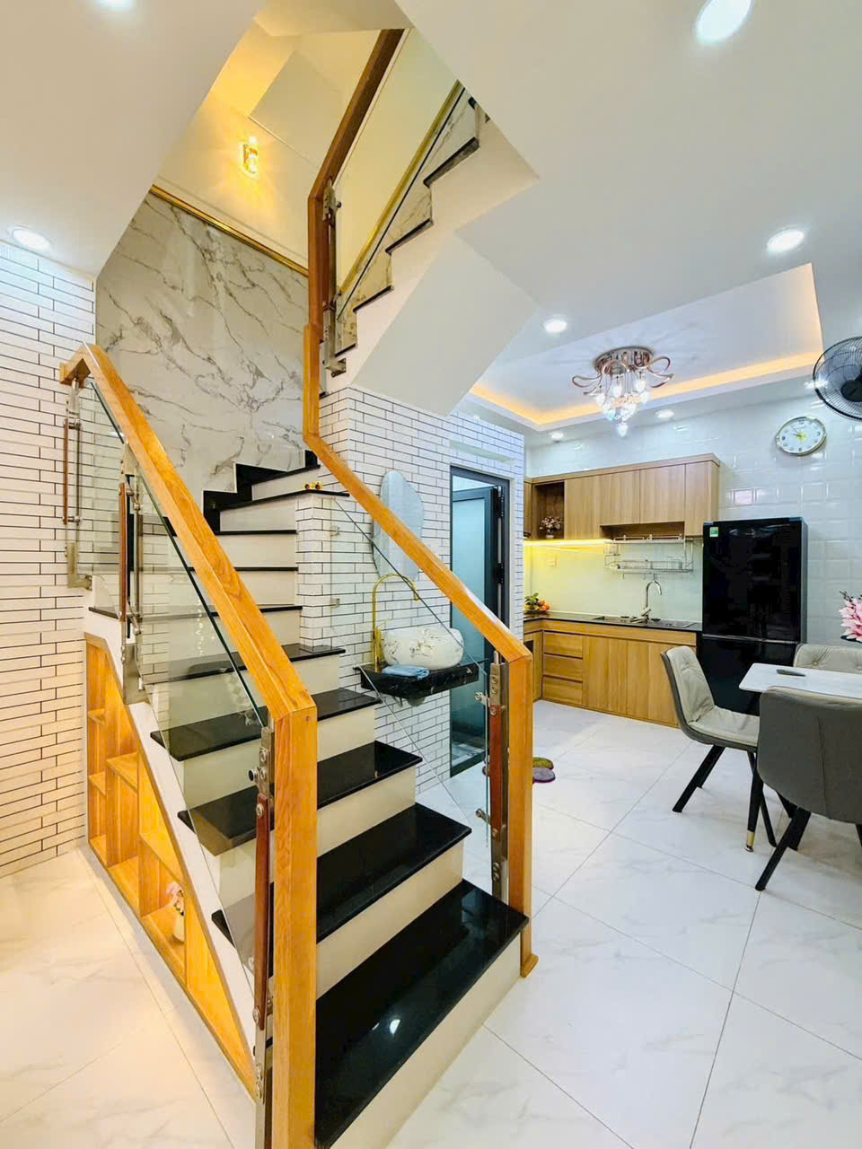 MINI HOUSE TRỆT 2 LẦU 3 PN SIÊU XINH PHAN HUY ÍCH.