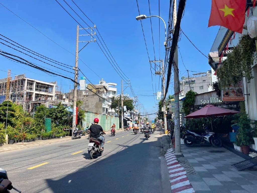 Bán nhà gần lê văn qưới mã lò bình long