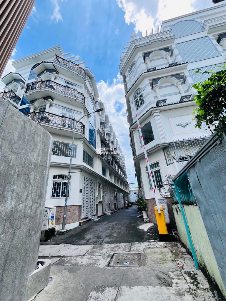 BÁN NHÀ HẺM 241 (LT) TẠ QUANG BỬU, 40M2, GẦN MẶT TIỀN, HOÀN CÔNG ĐỦ