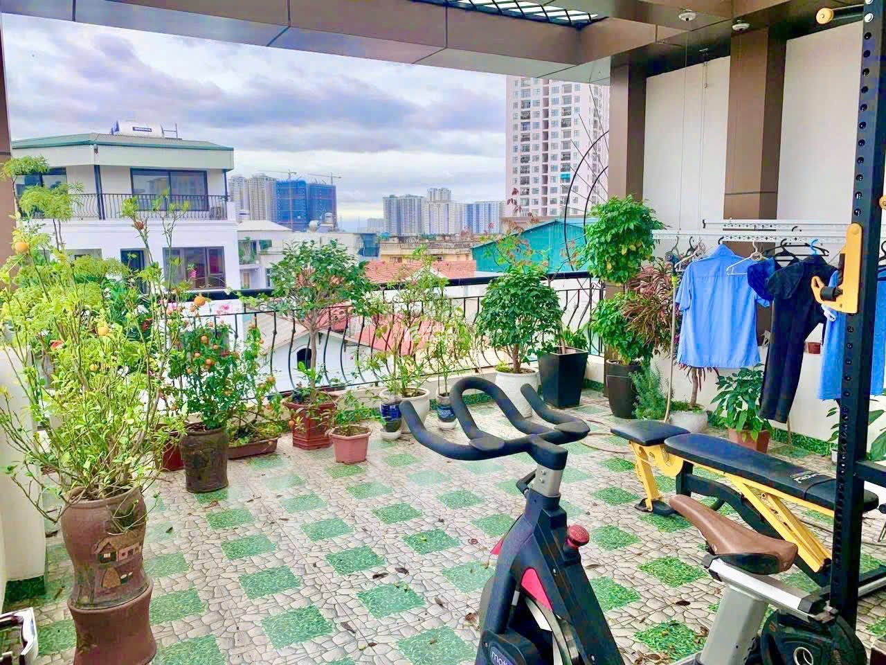 PHÂN LÔ Ô TÔ TRÁNH CẦU GIẤY - 7 TẦNG THANG MÁY - GẦN HỒ TÂY
