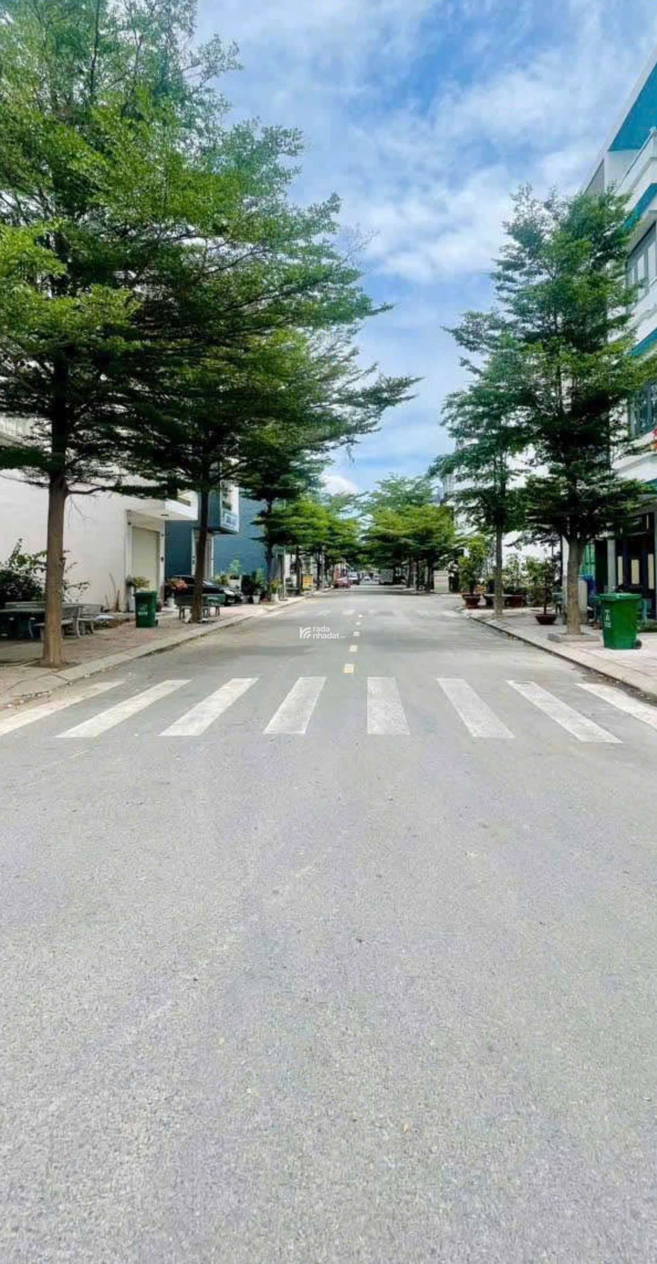 Gia đình cần bán nhanh lô đất 5x25m thổ cư ngay TT Thị Trấn Bến Lức Long An.