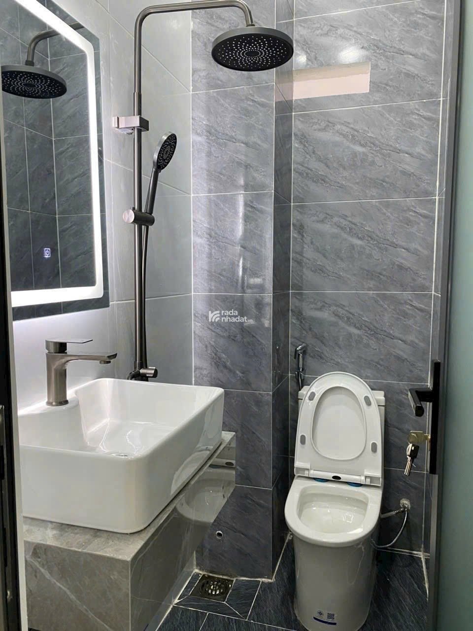 CÔ CHÚ VỀ BÌNH THẠNH bán nhà 3tỷ450, DT 48m2 đường PHẠM VĂN HAI P5 TÂN BÌNH.