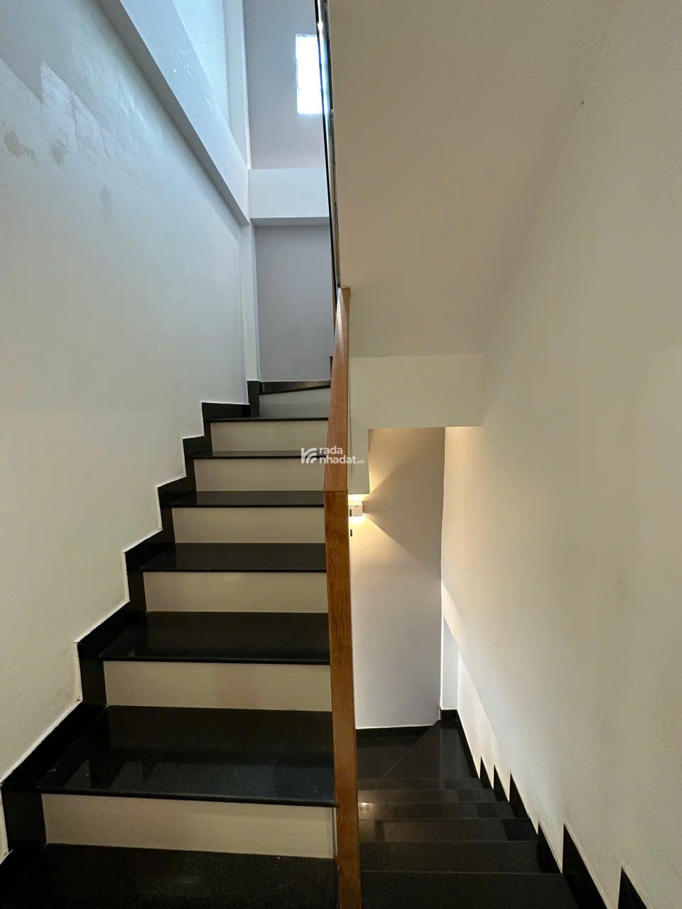 BÁN NHÀ HXH TÂN CẢNG 4.8x12M 4PN GIÁ CHỈ 11 TỶ 
