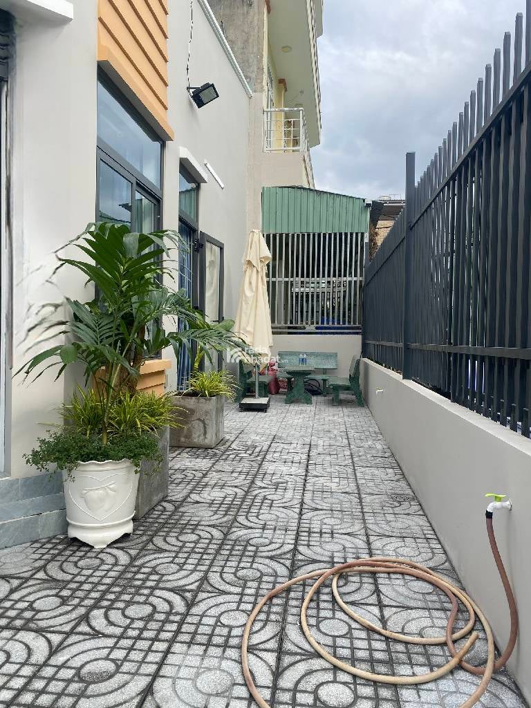 BÁN NHÀ KẾ CHƠ HỒ HỌC LÃM 101M2 13X8M 5.5 TỶ HẺM XE HƠI SÁT MẶT TIỀN   