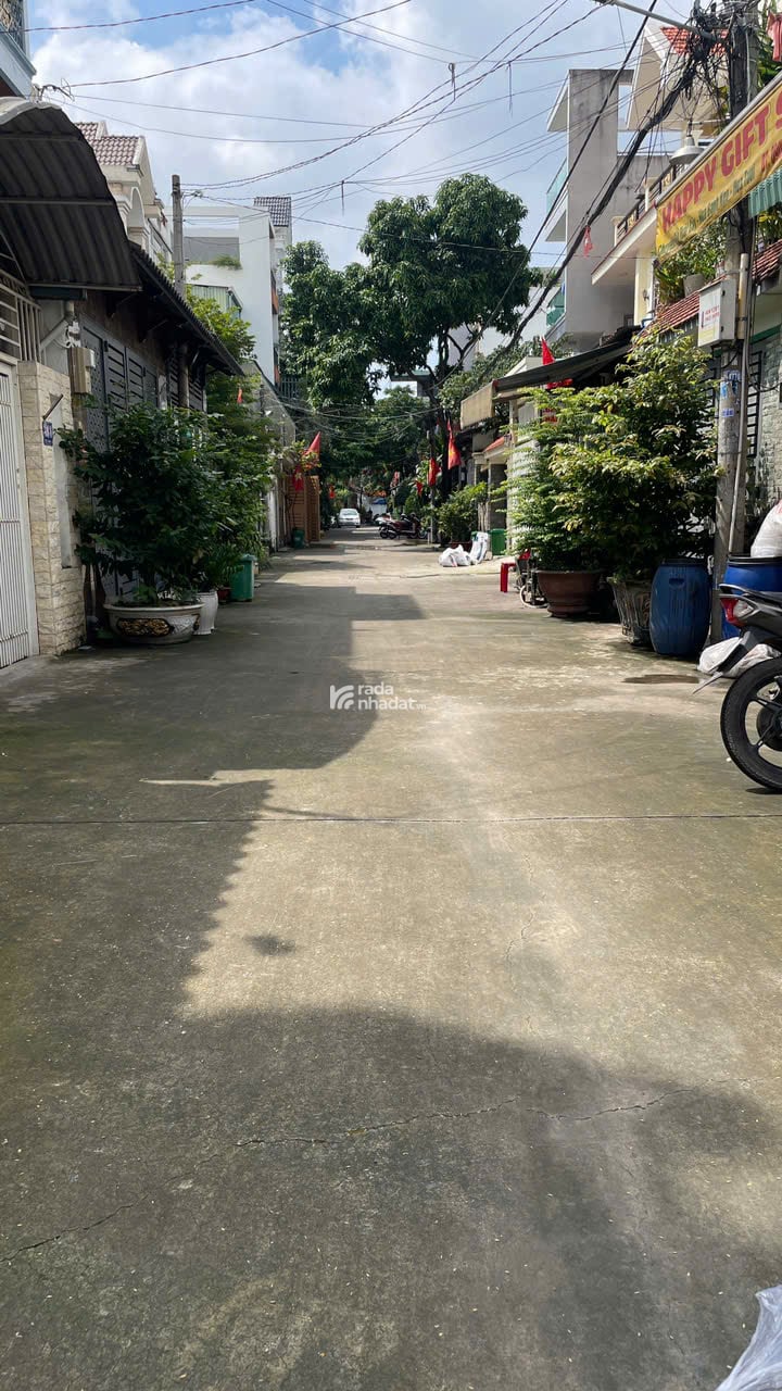 Bán Gấp Nhà Phố 80m2 Xe Hơi 16 Chỗ đậu Ngay Cửa Đường Trương Thị Hoa ( TTH07) Quận 12 