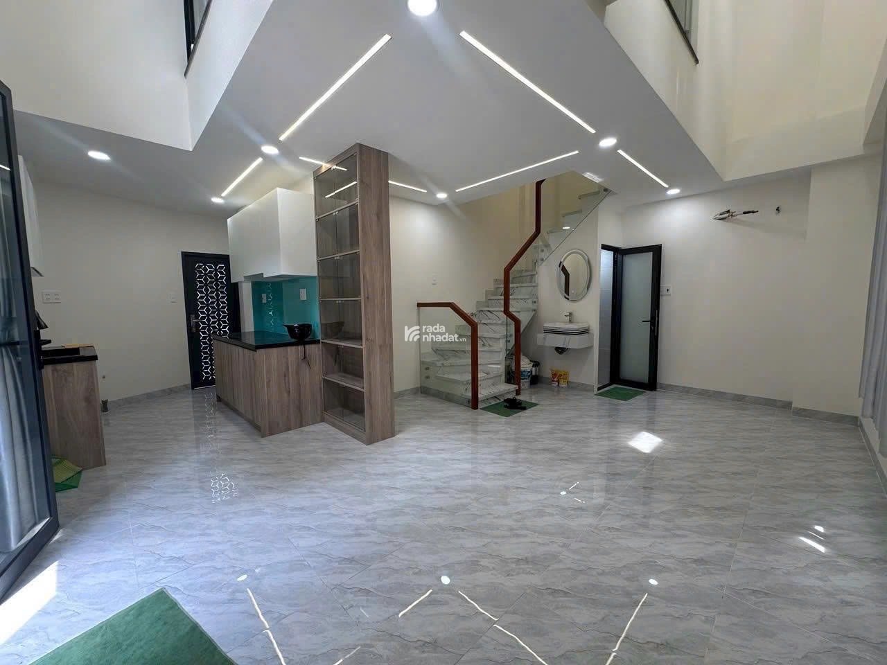 NHÀ MỚI XÂY VÀO Ở LIỀN (4X10M) - 3 LẦU - NGUYỄN VĂN ĐẬU GẦN CHỢ CÂY QUÉO 