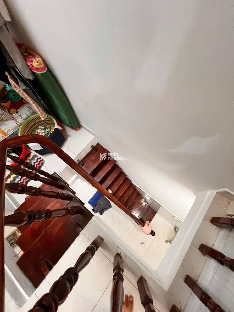 HẺM ĐẸP. HOÀNG BẬT ĐẠT, TÂN BÌNH, 21M2 CÓ KẾT CẤU Ở NGAY. GIẢM 550TR CHỈ CÒN 2.35T TL 