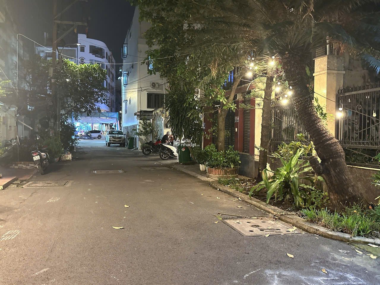 Biệt thự sân vườngara đẳng cấp hẻm 10m Nơ Trang Long 198m2 ngang 9m gần chợ chỉ 32 tỷ  
