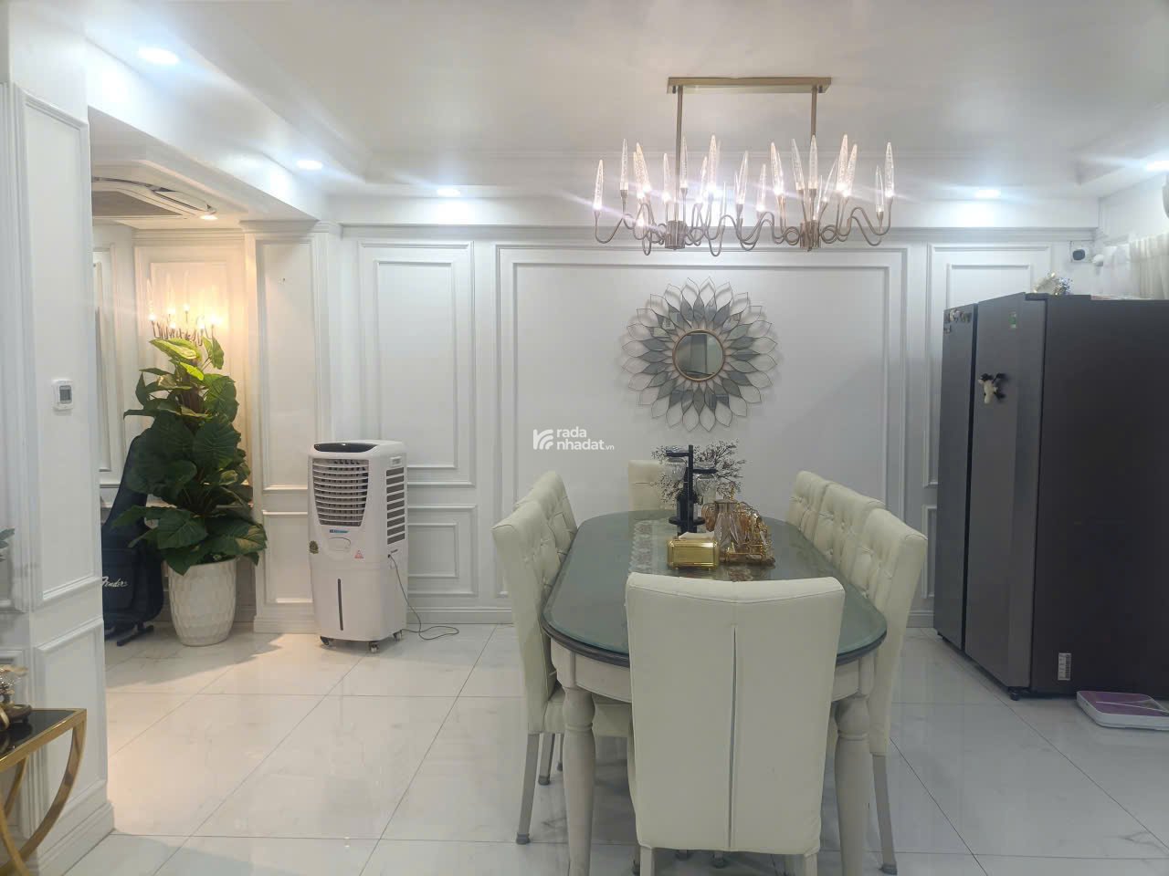 Biệt thự sân vườngara đẳng cấp hẻm 10m Nơ Trang Long 198m2 ngang 9m gần chợ chỉ 32 tỷ  
