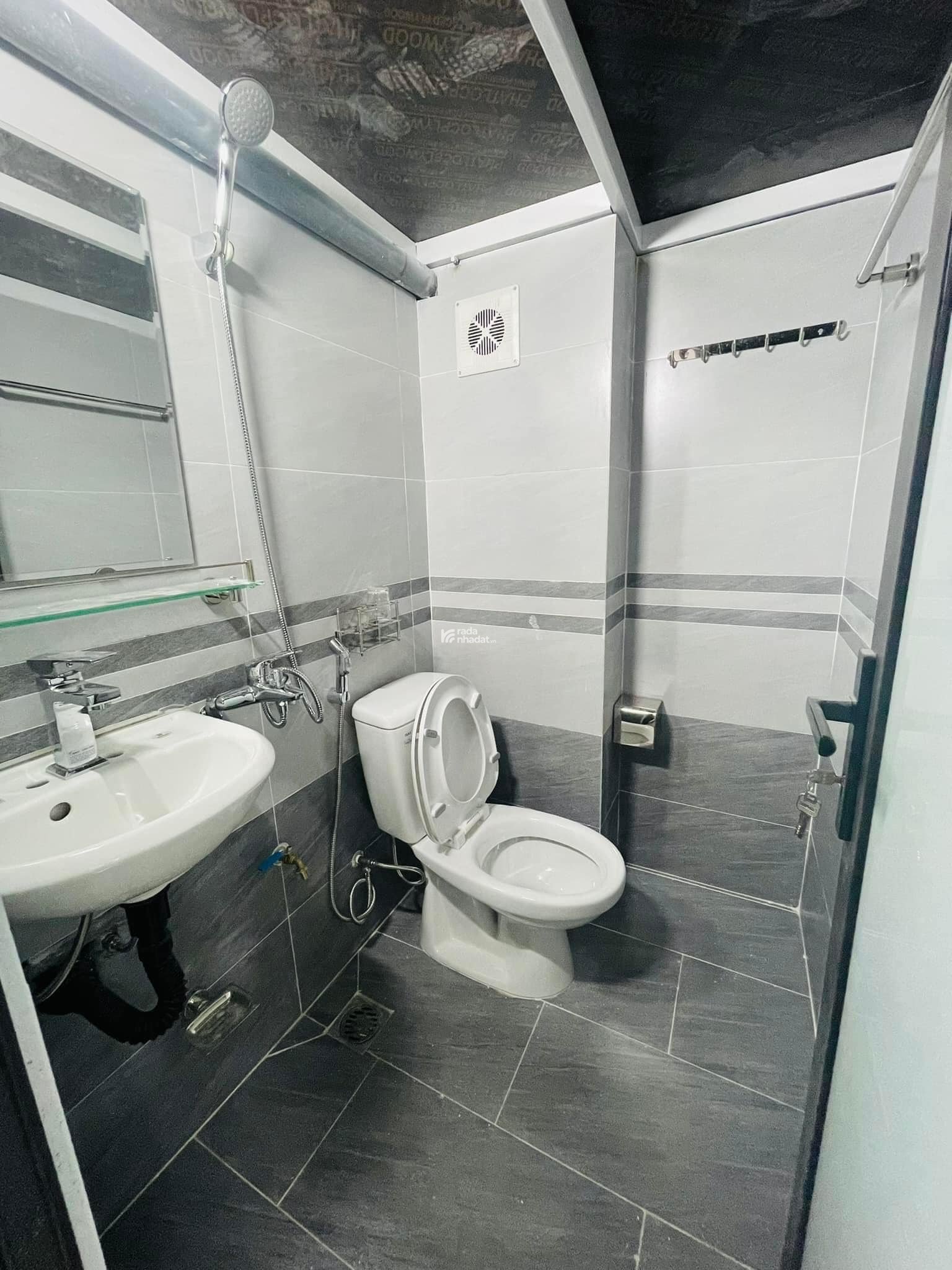 CHCC Hateco Apollo - Tầng trung - căn đẹp diện tích 58,3m2 - 2 ngủ 1WC - 3,95 tỷ
