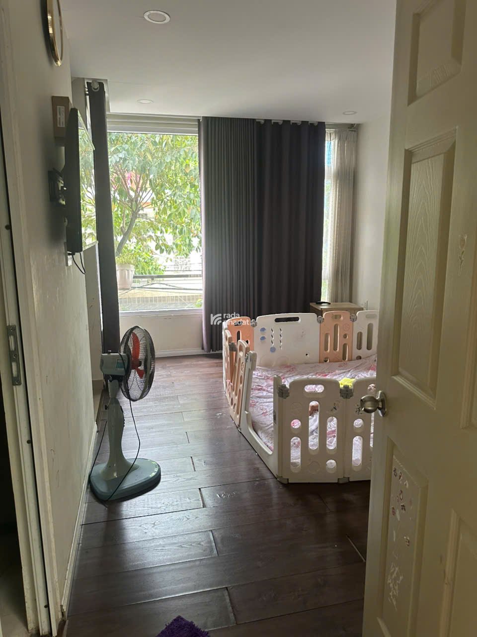 18TR, NHÀ KDC SÔNG ĐÀ, 1TRỆT 2 LẦU, 3PN MÁY LẠNH, SÂN XE 7C, TRỆT SUỐT.