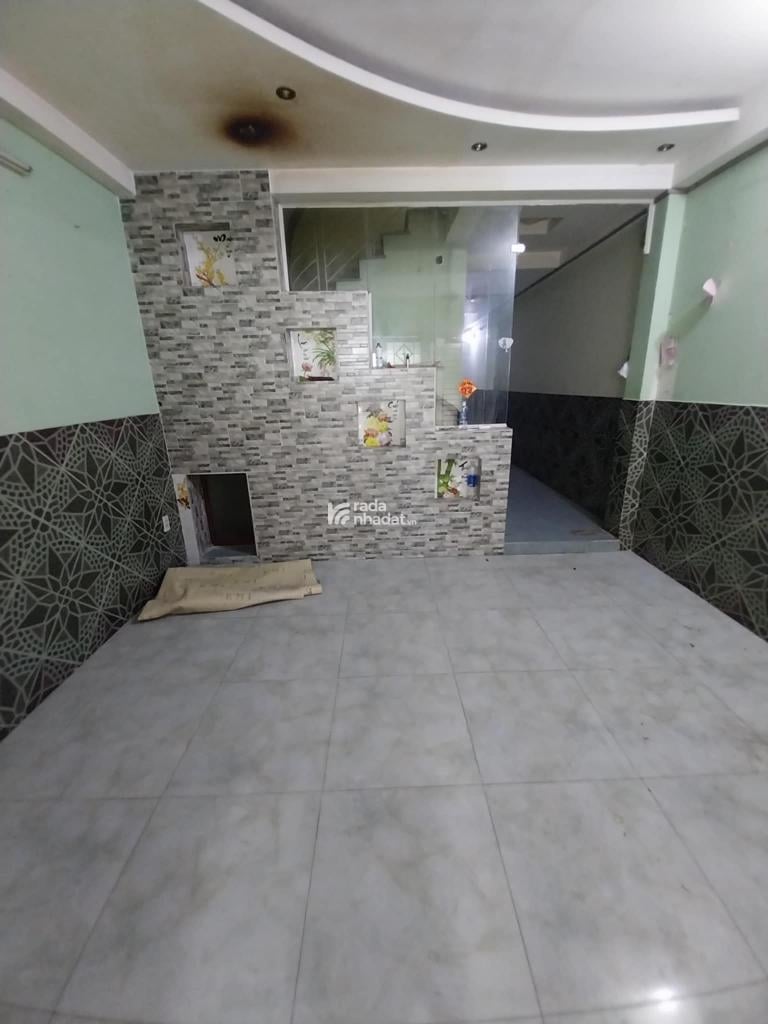 BÁN NHÀ TÂN HÒA ĐÔNG QUẬN 6 61M2 3.55 TỶ HẺM XE HƠI GẦN MẶT TIỀN KẾ BÀ HOM