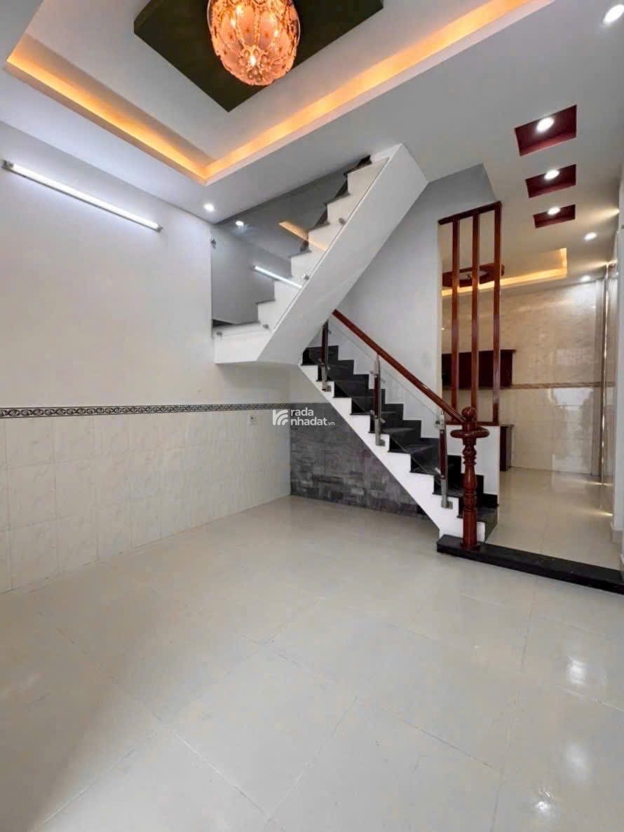 Người thân cần bán gấp nhà DT 47m2 giá 3tỷ150tr ở Điện Biên Phủ, P15, Bình Thạnh. Nhà hẻm xe hơi 