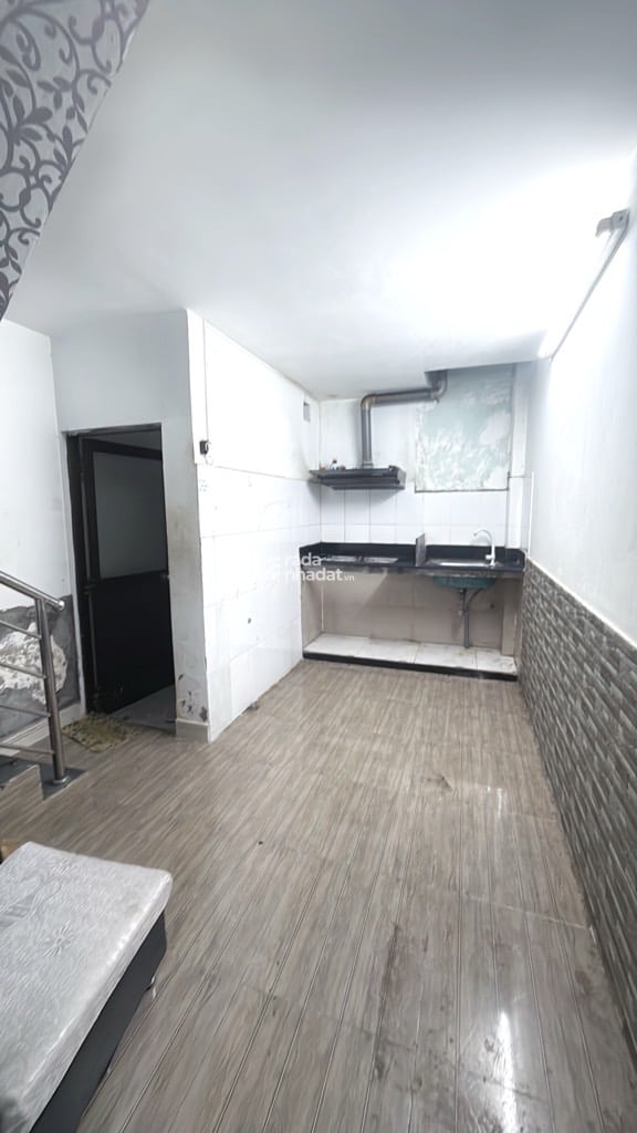 HẺM 4M TRẦN THÁNH TÔNG, TÂN BÌNH, 30M2 CÓ KC Ở NGAY. GIẢM 350TR CHỈ 3.58T 