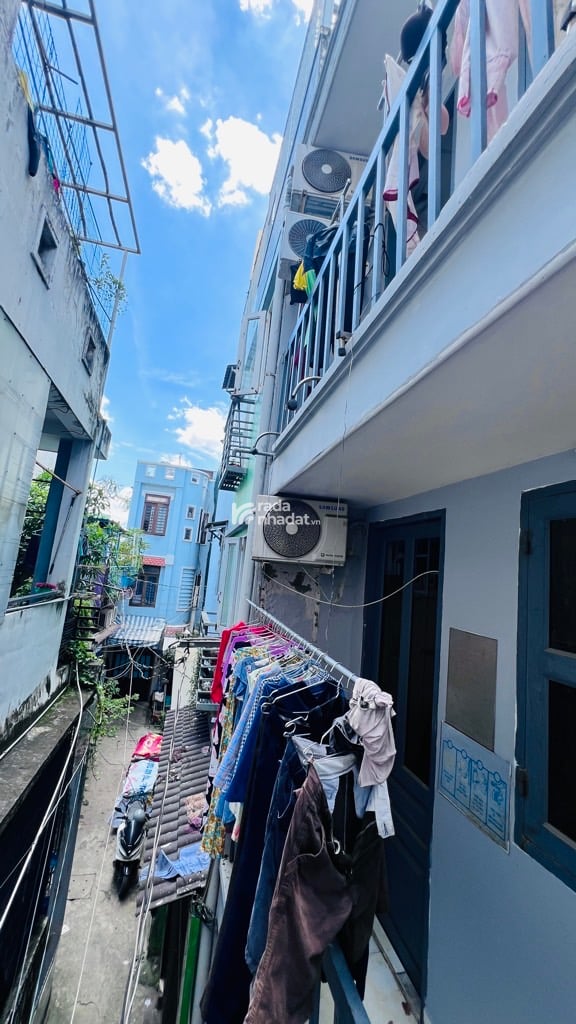 HẺM XE HƠI LÊ TRỌNG TẤN, TÂN PHÚ, CHUẨN 60M2 HIẾM CÓ. GIẢM 550TR CHỈ 4.9T TL TỐT