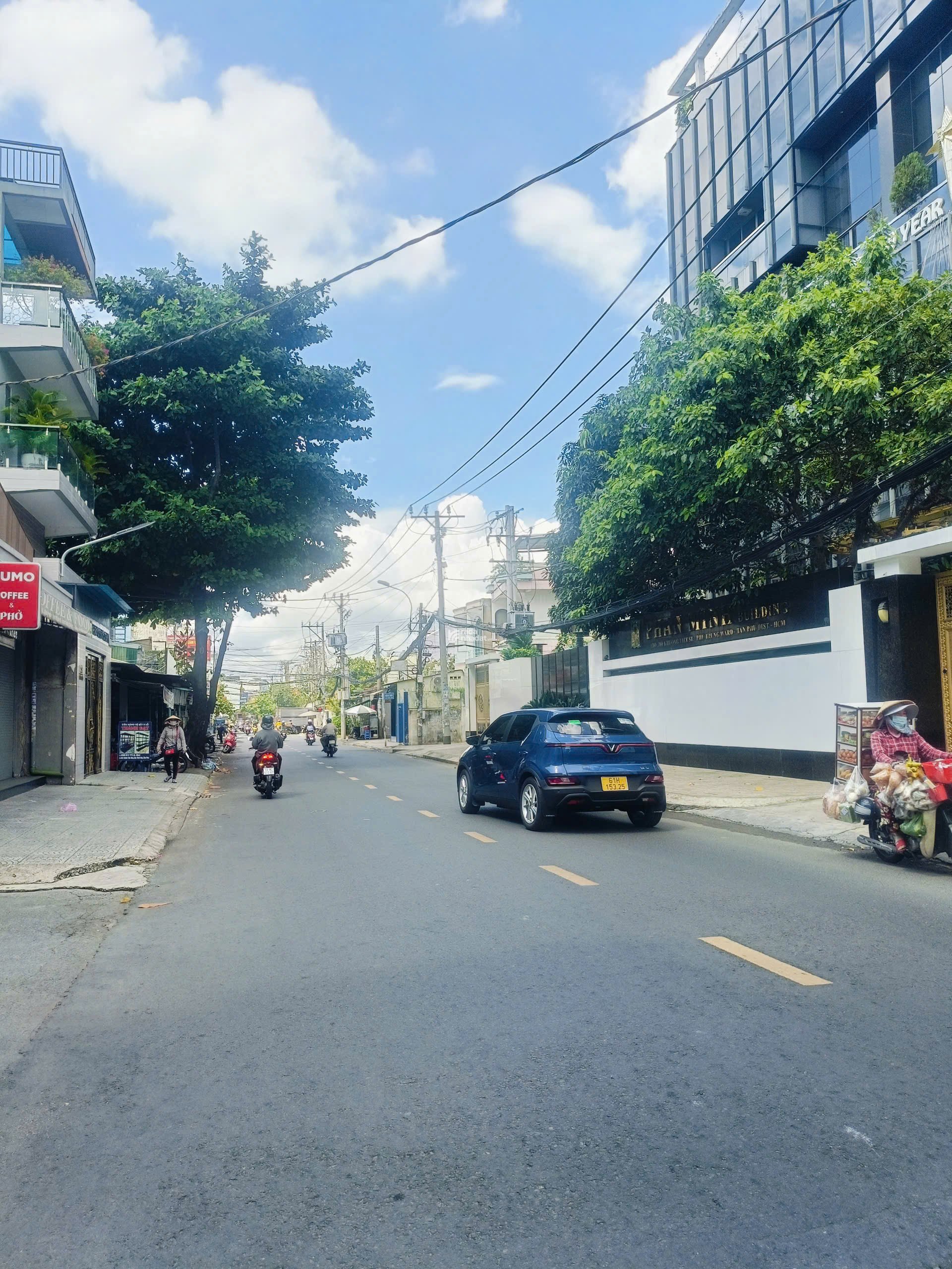 Căn góc 2 mặt tiền đường Lũy Bán Bích. Q Tân Phú. 4,3x15m.  Giá: 16 Tỷ