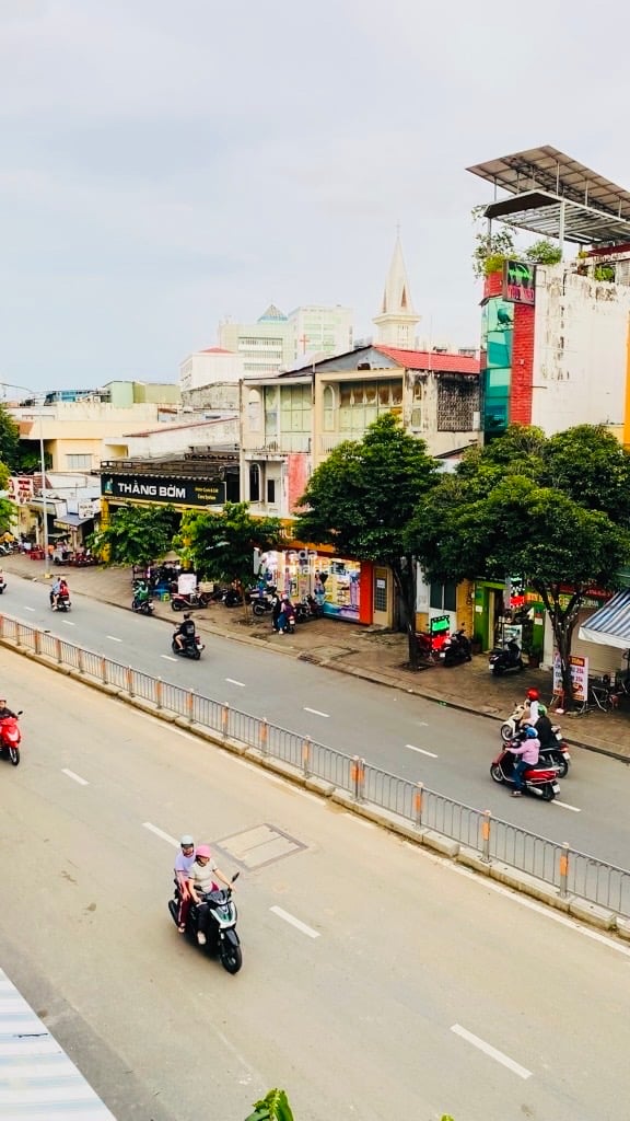  BÁN NHÀ 4 TẦNG, XE HƠI NGỦ TRONG NHÀ – TRUNG TÂM TĂNG NHƠN PHÚ A – CHỈ 7.2 TỶ 