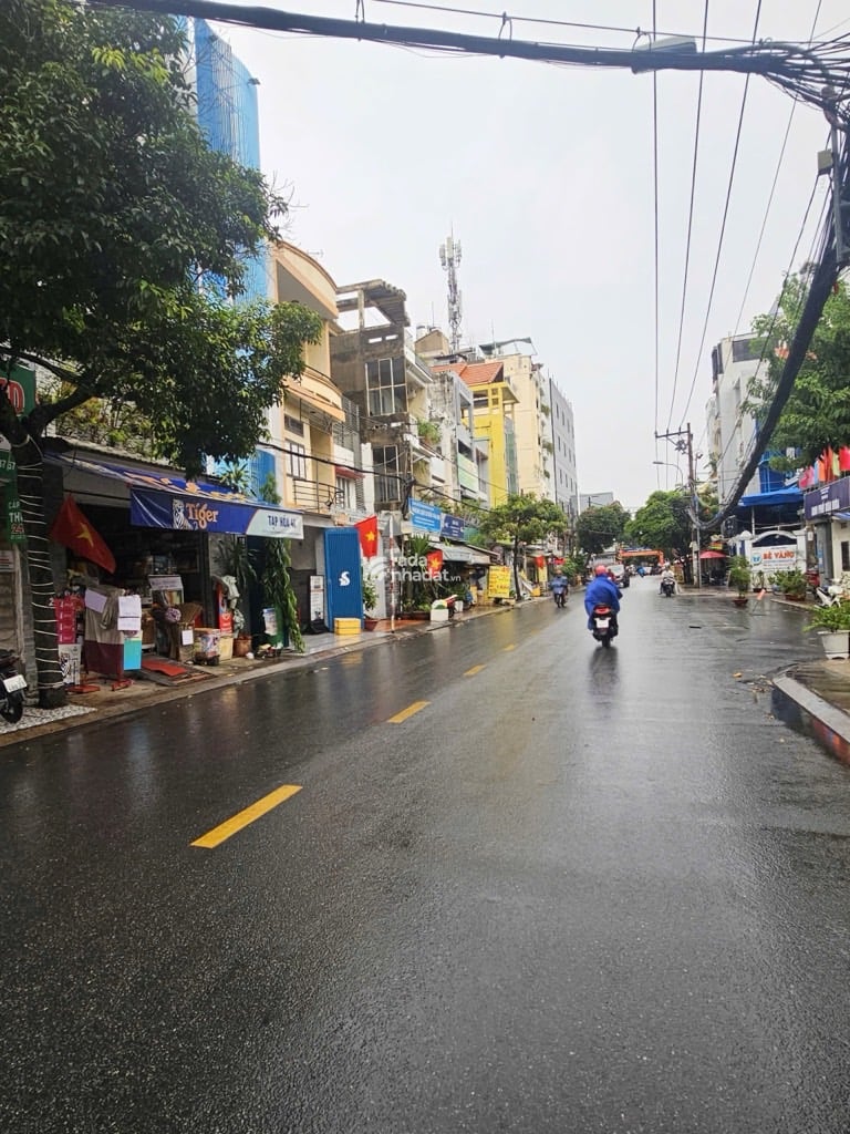 MẶT TIỀN NGAY ETOWN CỘNG HÒA, NGUYỄN MINH HOÀNG, 97M2 CÓ KC Ở NGAY. GIẢM 350TR CHỈ 27.75T TL 