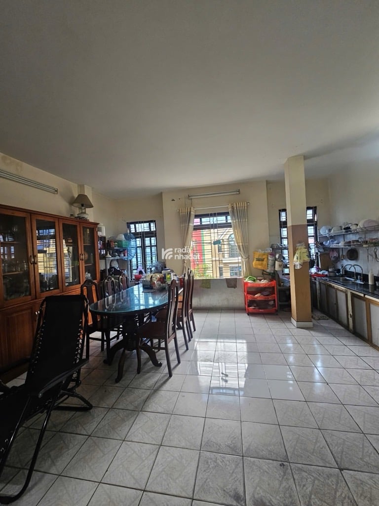 MẶT TIỀN NGAY ETOWN CỘNG HÒA, NGUYỄN MINH HOÀNG, 97M2 CÓ KC Ở NGAY. GIẢM 350TR CHỈ 27.75T TL 